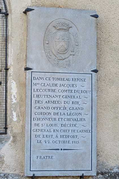 Plaque tombale de Claude-Jacques de Lecourbe - sur l'église de Ruffey-sur-Seille